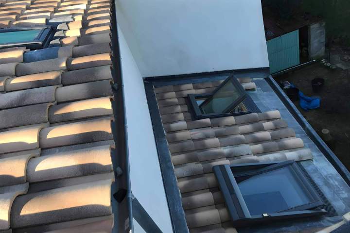 Pose de fenêtre de toit Remoulins